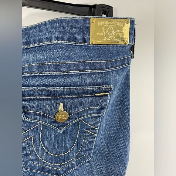 True Religion Raegan Low Rise Bell Bottom Flare Gold Back Patch Jeans Size 32 - Picture 3 of 7